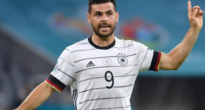 星空体育平台-摩纳哥发布备战花絮,冲刺阶段完成体检,德甲任务艰巨,数据趋势出现新变化(礼花弹为什么禁止了)