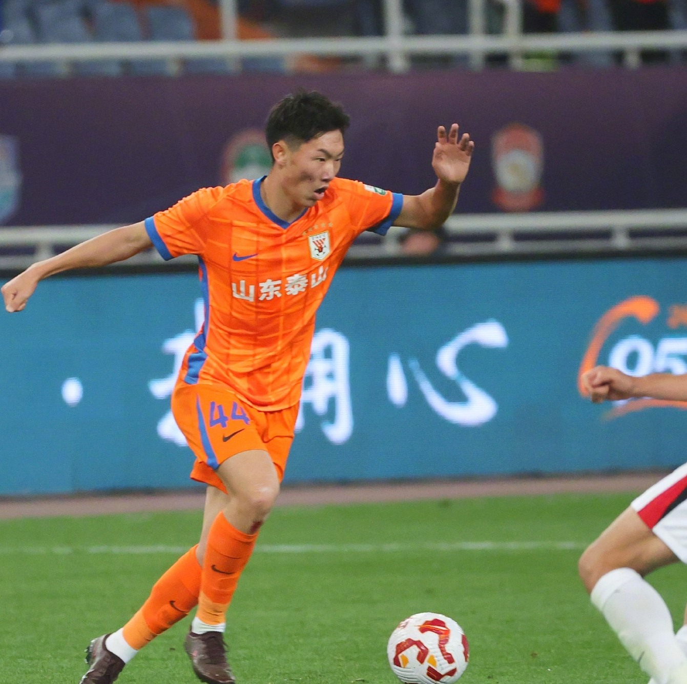 星空体育官方网站-雨燕山东高速男篮比赛直播视频