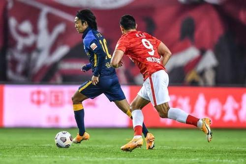 星空体育官网-社区盾赛前再迎强敌,尼斯队长鼓劲,主帅态度——质疑声仍在,细节决定成败(大革命失败后在强敌进攻面前这篇文章)