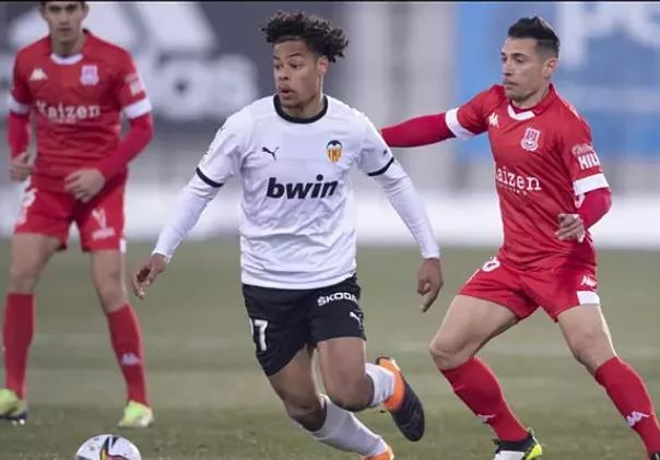 星空体育官网-亚特兰大发布备战花絮,今晚状态回暖,国王杯任务艰巨,团队化学反应显著(欧冠皇马3比2胜亚特兰大)