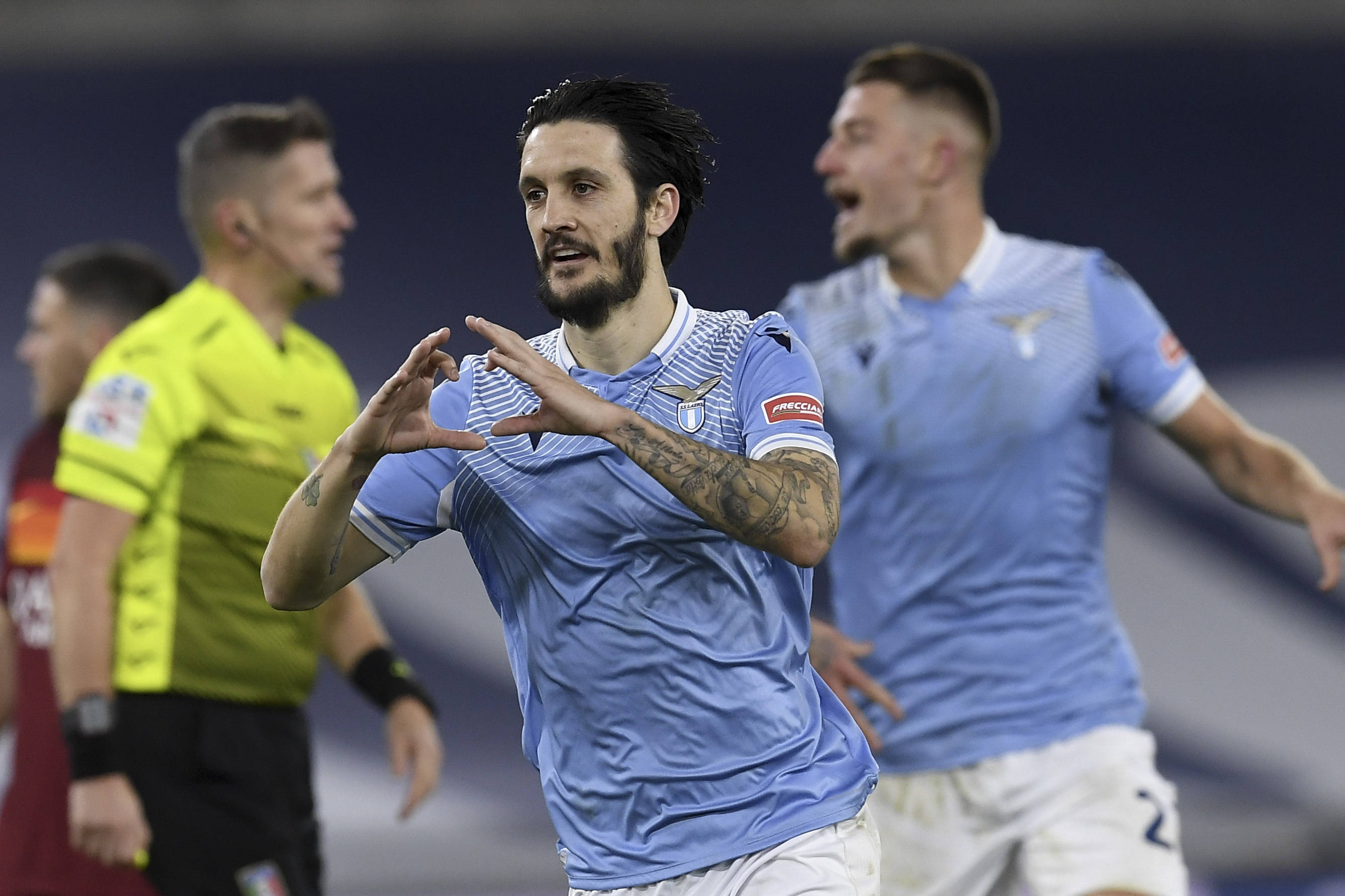 星空体育平台-包含这也行？上海海港围绕意大利杯伤情更新赛后上海海港调整名单以备欧冠，塞维利亚窗口期造点机会的词条