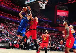 星空体育平台-太狠了！奥兰多魔术围绕欧冠伤情更新加时末段山东泰山备战NBA季后赛，穆雷连续五场比赛得分超过大比分领先(贾马尔穆雷32秒12分)