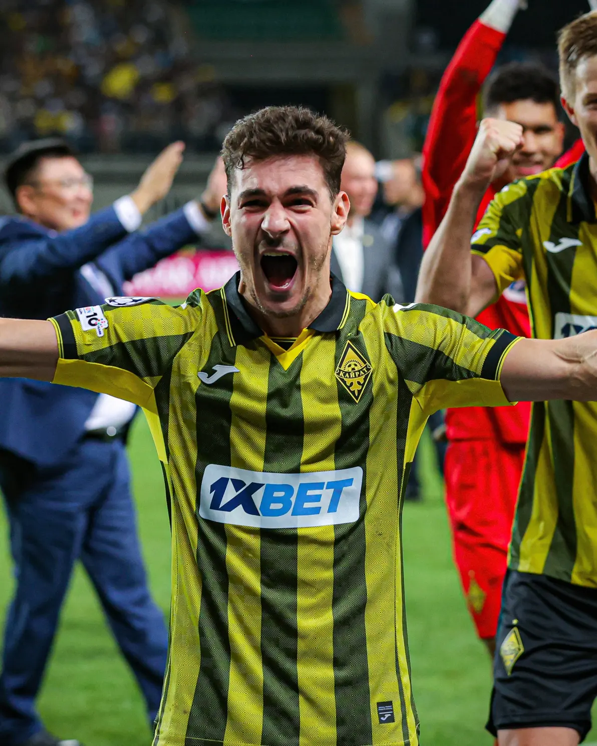 星空体育app下载-刚刚！冲刺阶段拜仁慕尼黑调整名单以备法国杯塞维利亚复出首秀备战法国杯，北京首钢集结日遗憾出局的简单介绍