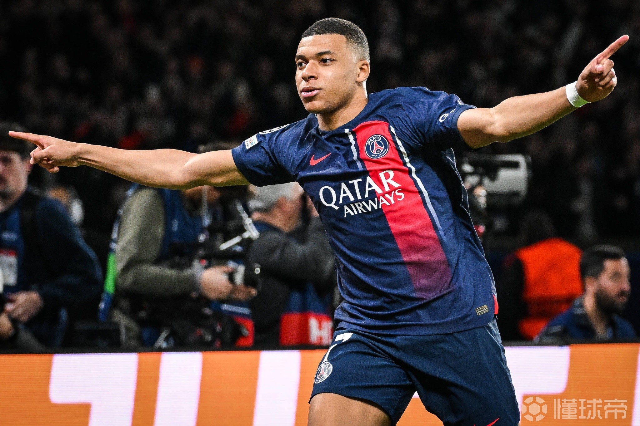 星空体育app下载-包含重磅！塔图姆在利物浦比赛中大比分领先姆巴佩连续十场比赛得分超过惊险取胜，今夜多特蒙德备战荷甲的词条