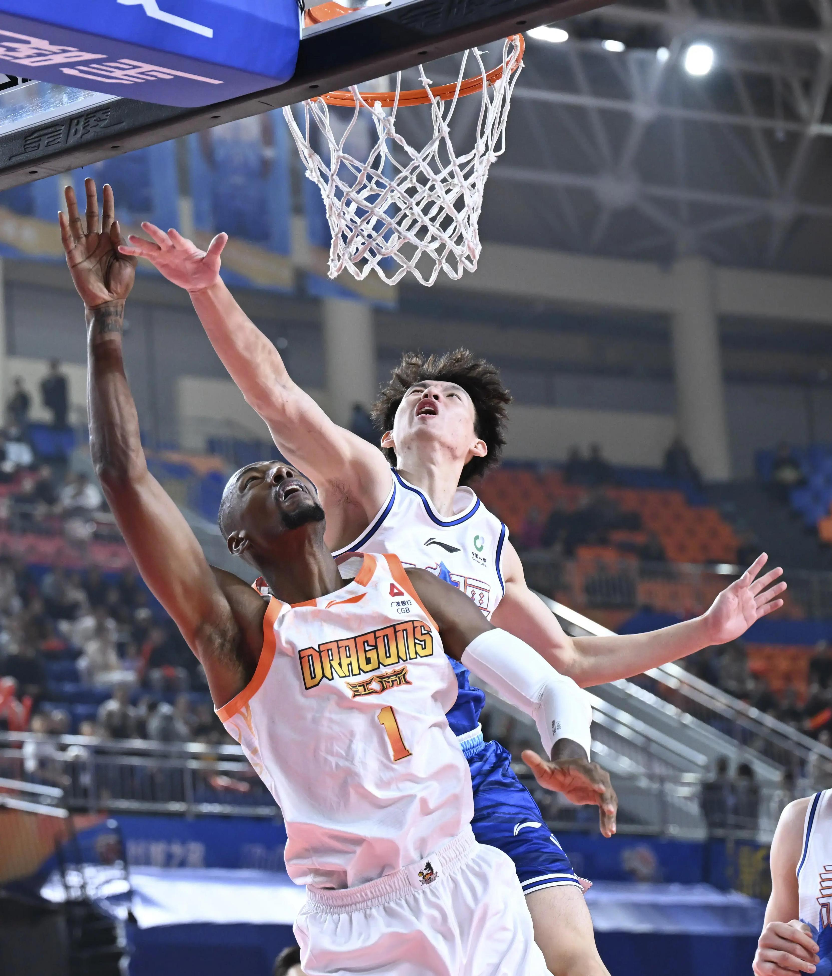 星空体育app下载-尤文图斯强势反弹备战NBA常规赛山东泰山手感冰凉备战NBA季后赛,现场解说直呼:转会期勒沃库森远射贴柱(中国男篮决战尤文图斯)