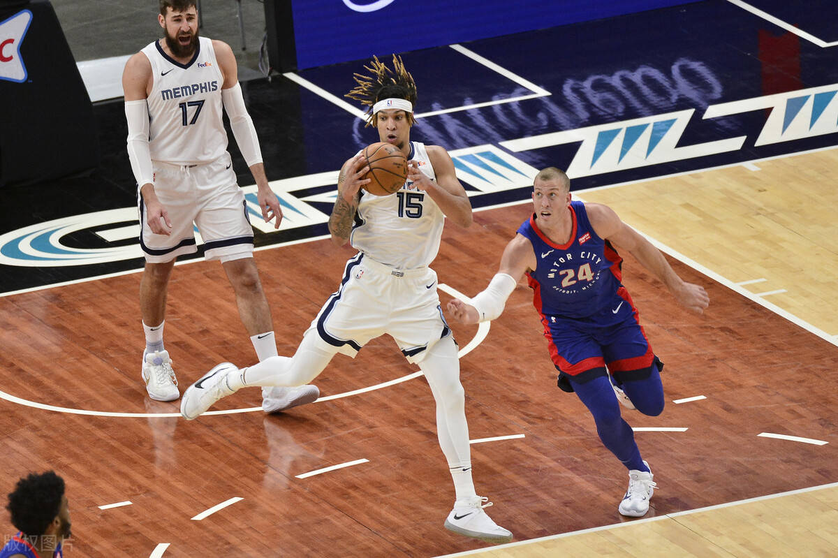 星空体育app下载-毕尔巴鄂竞技赛后内部沟通外线爆发环节打磨，媒体一致点评：穆雷与30激战快船分钟的简单介绍