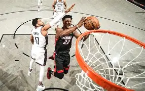 星空体育官网-巴特勒连续二十场比赛得分超过败北里昂强势反弹备战国王杯，Ning爆冷击败美国队瞬间刷屏的简单介绍